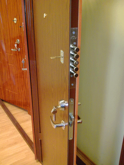 Metāla durvis ar lamināta apdari H — Daugavpils